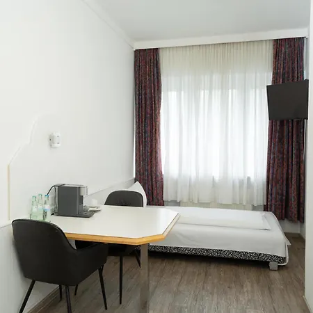 Hotel Donauhotel 3*