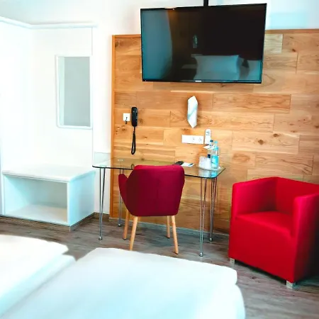 Donauhotel 3*