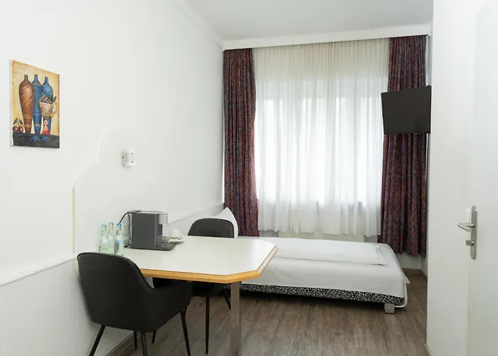 Hotel Donauhotel 3*
